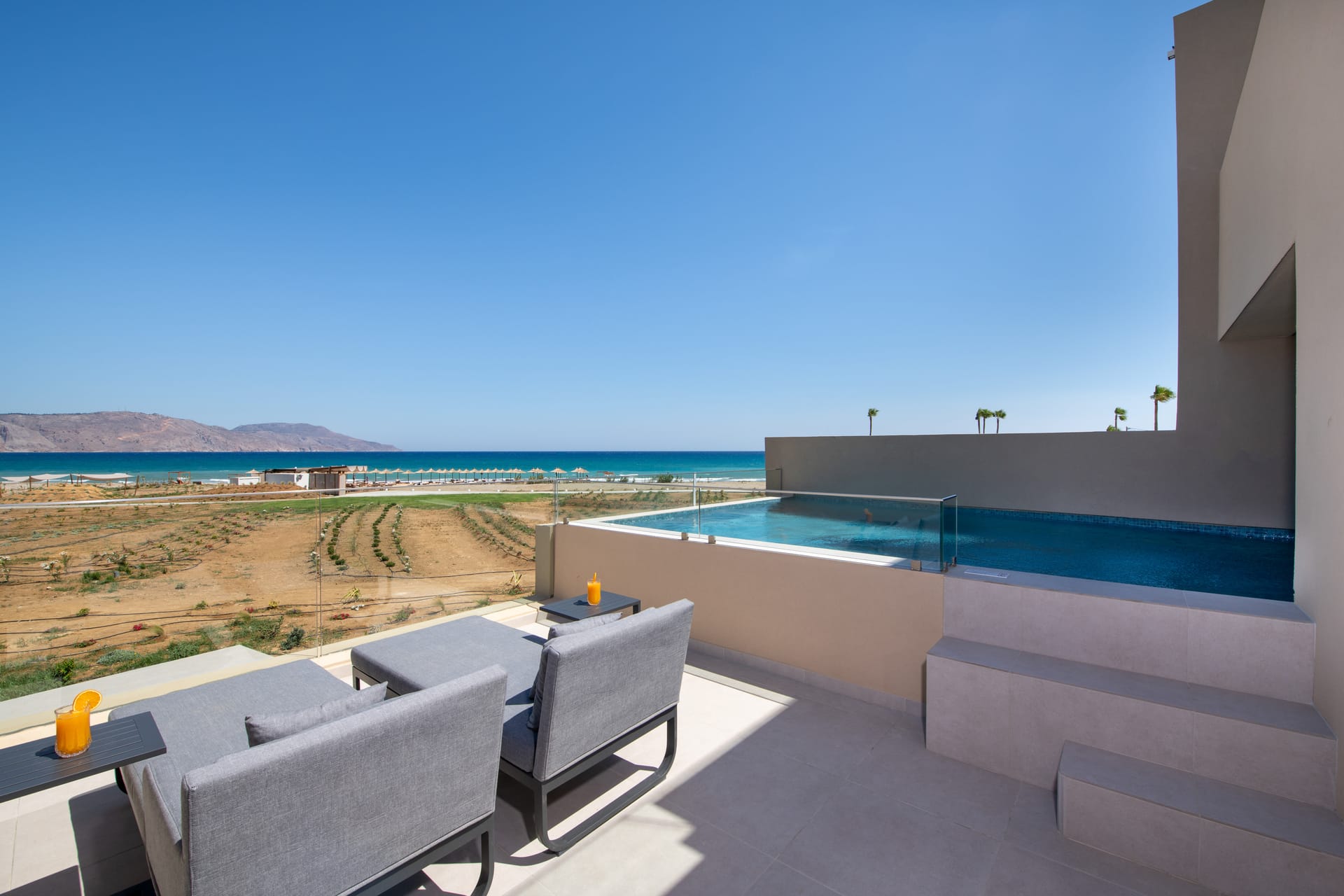 Prestige Junior Suite Swim Up Sea View