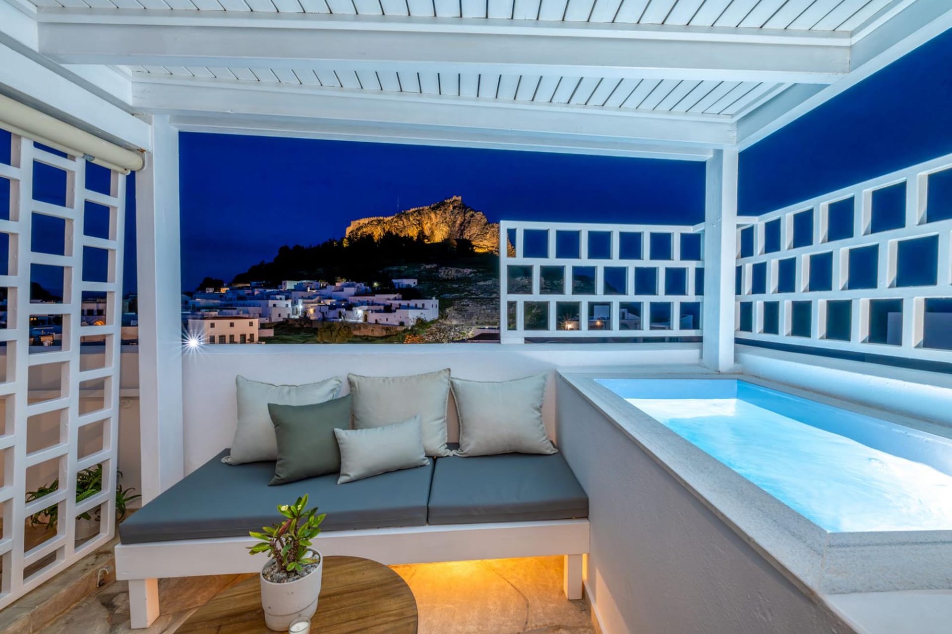 Lindian Polis Suite 3