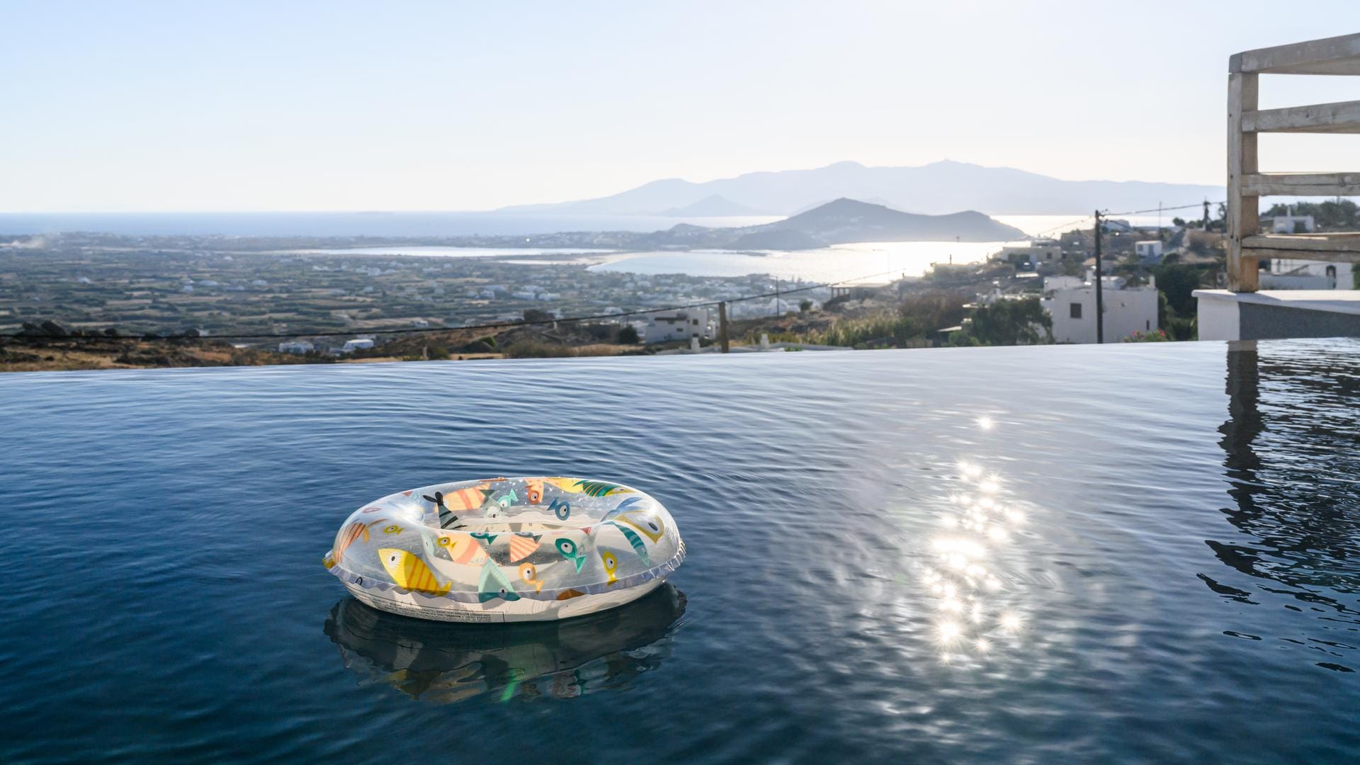 Naxos Skyline - AVR - 7