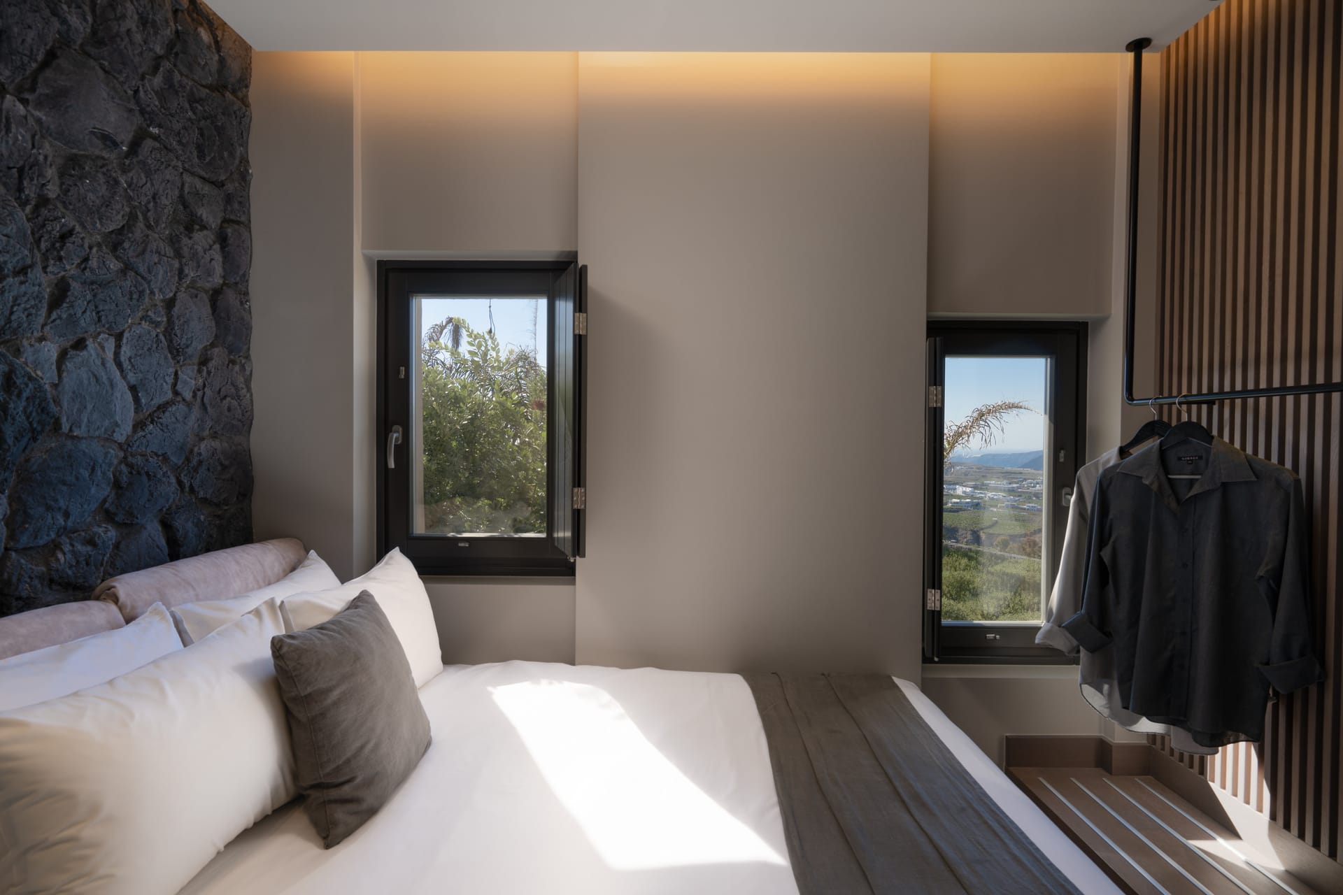 Apikia Santorini - TBPV - 3