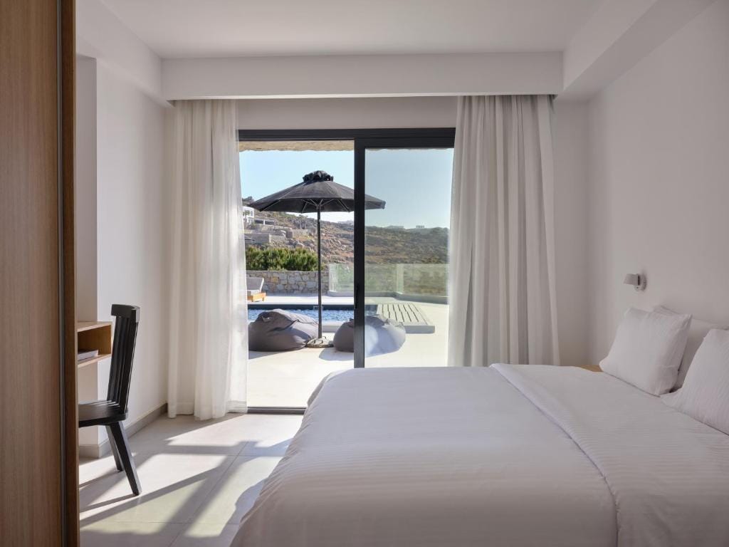 Nine Bedroom Villa with Private Pool & Sea View