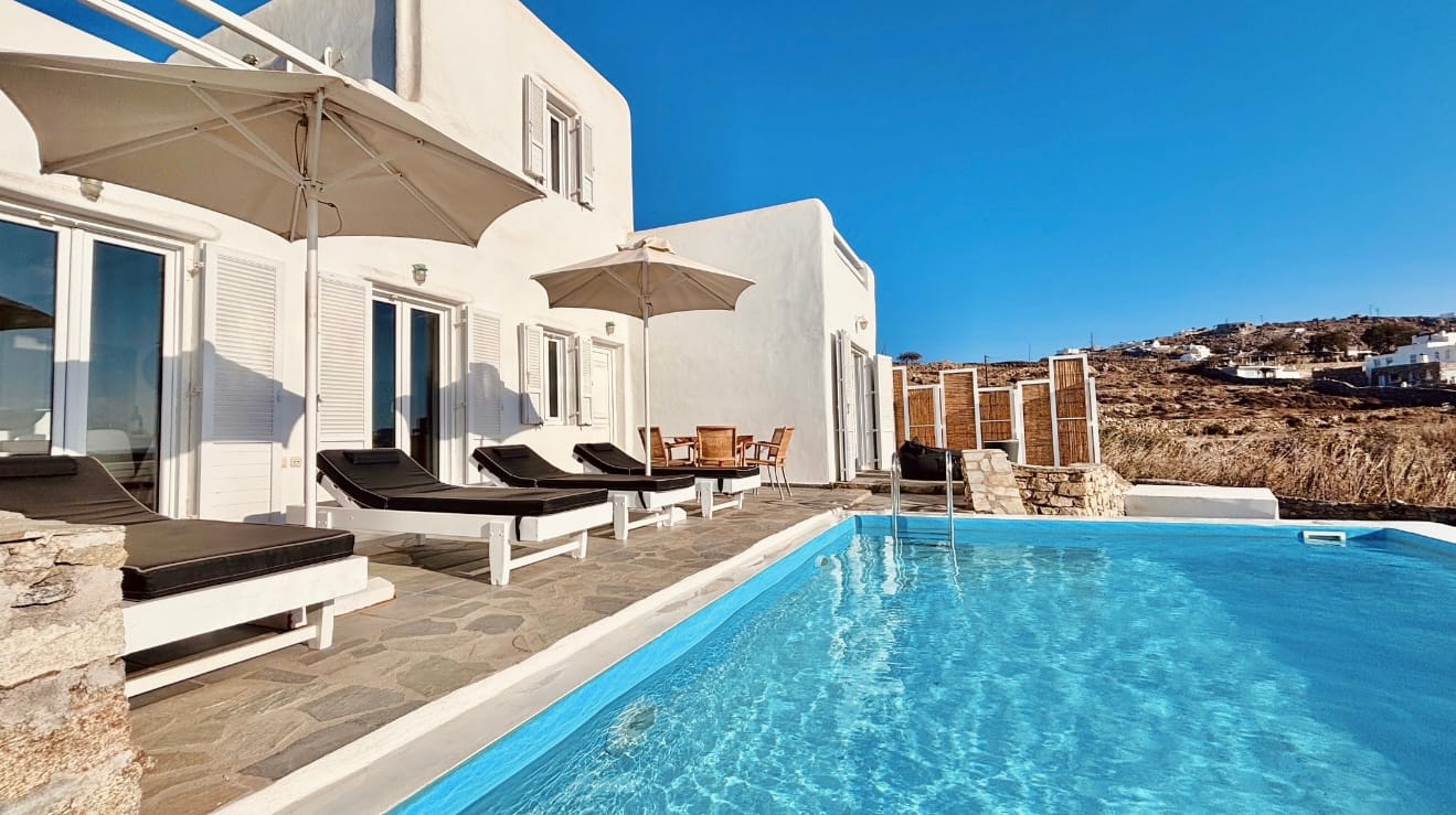 Villa Moon with Private Swimming Pool & Sea View