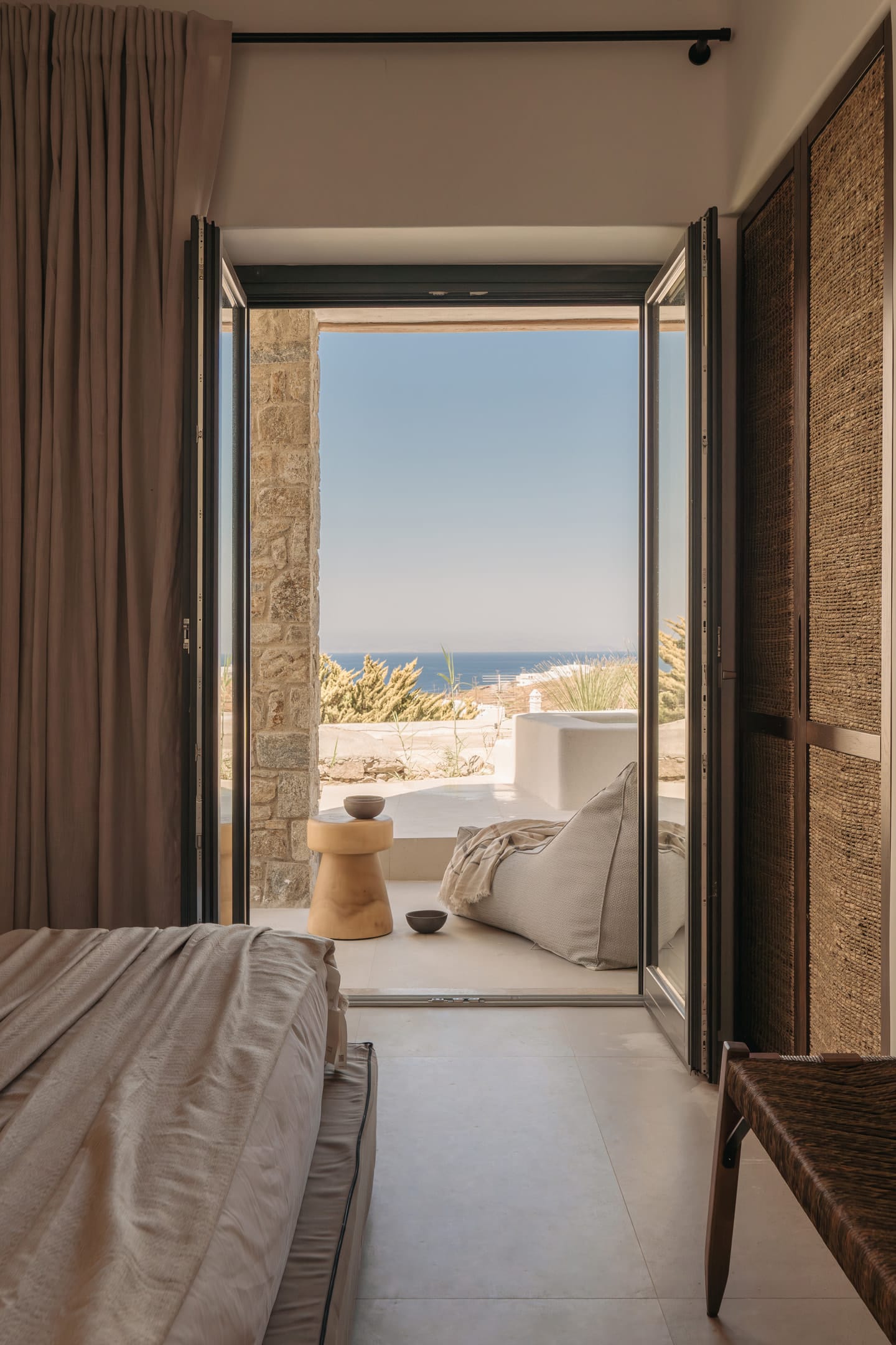 Deluxe Room with Sharing Pool and Sea View