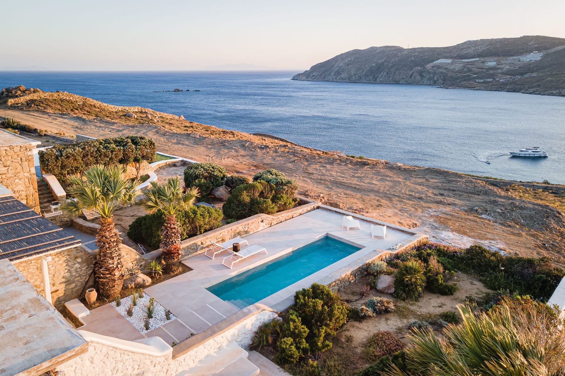 Bill & John Mykonos - HOLA - 28
