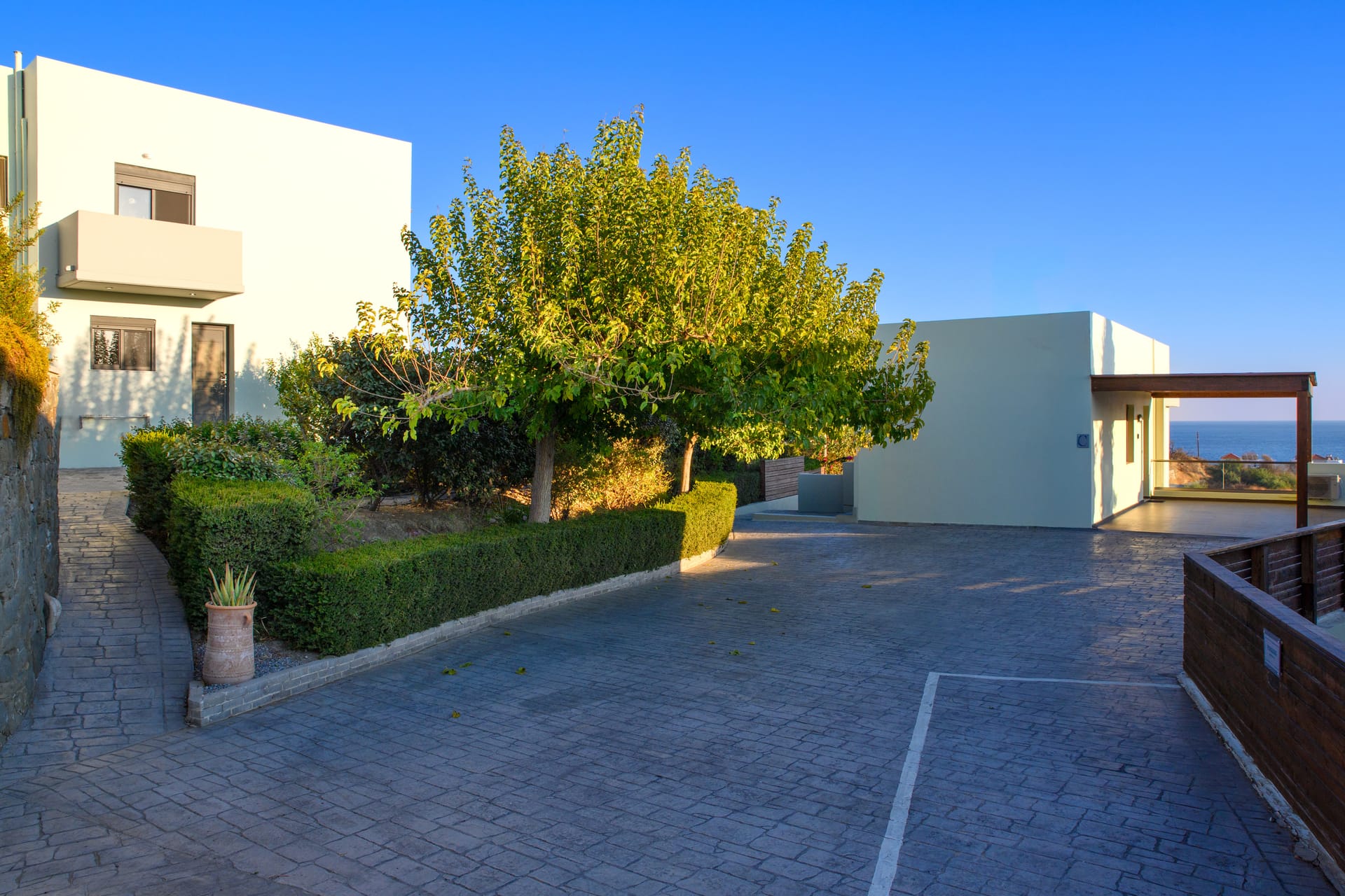 Gonos Villa C