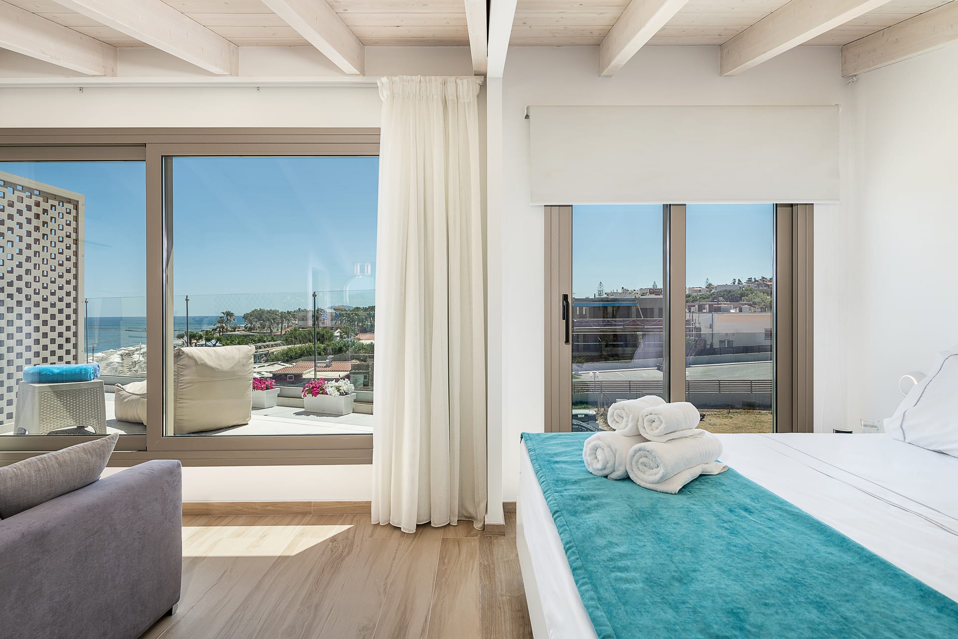 Three Room Maisonette Sea Front Terrace Private Pool
