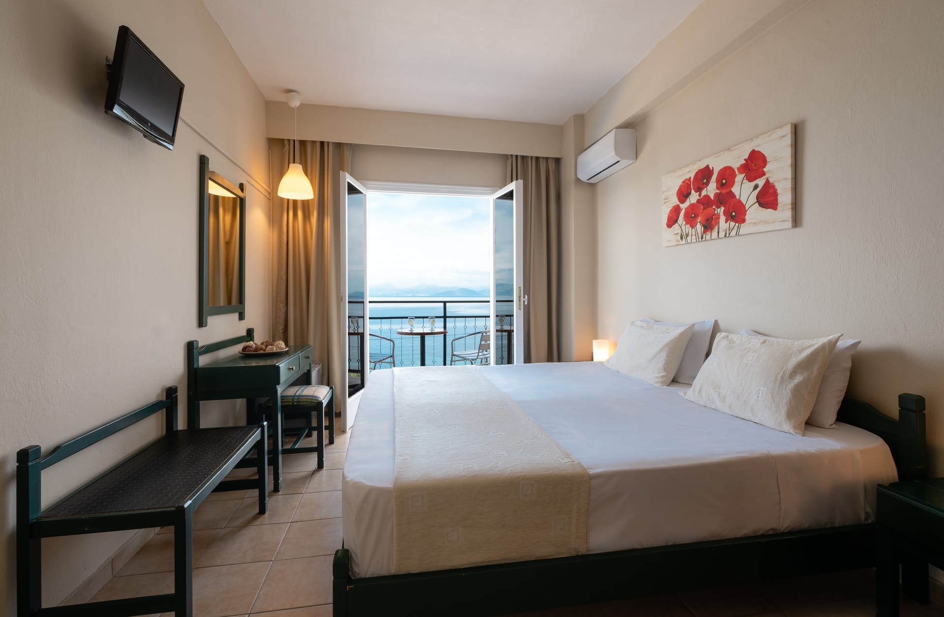 Twin Comfort Side Sea View