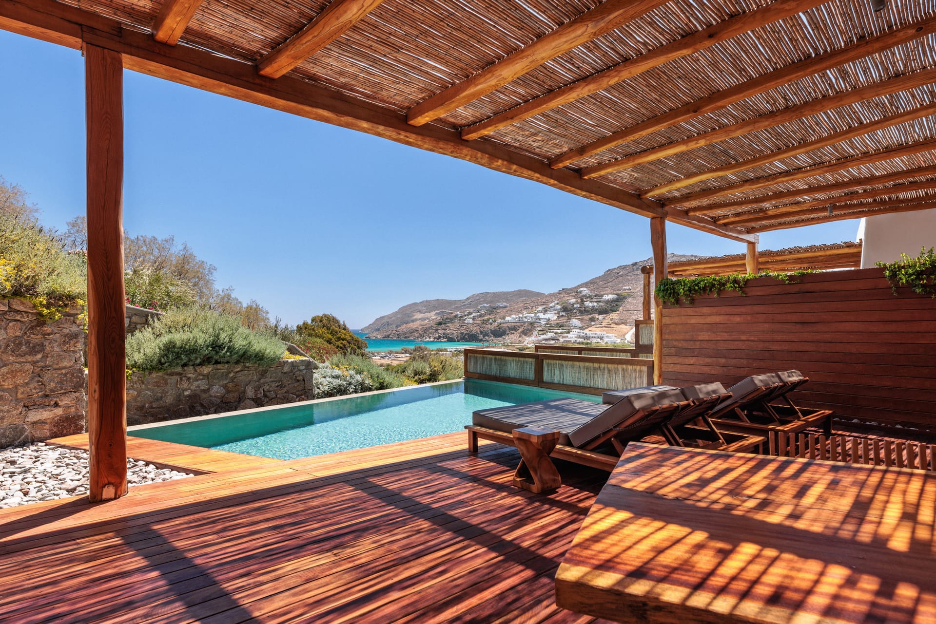 Villa with Private Pool & Sea View