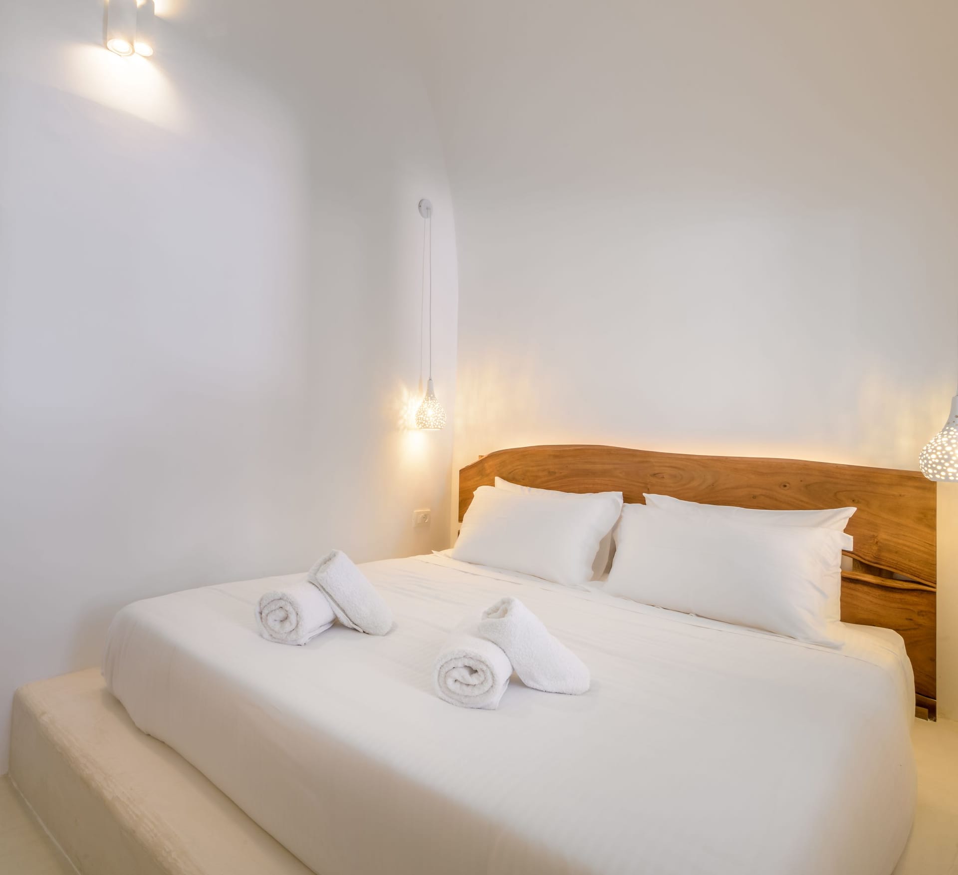 Anila Suites Santorini - RNSUIT - 25