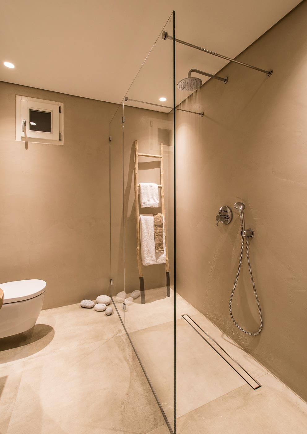 Bassa Maina Villas & Suites - LATERR - 6