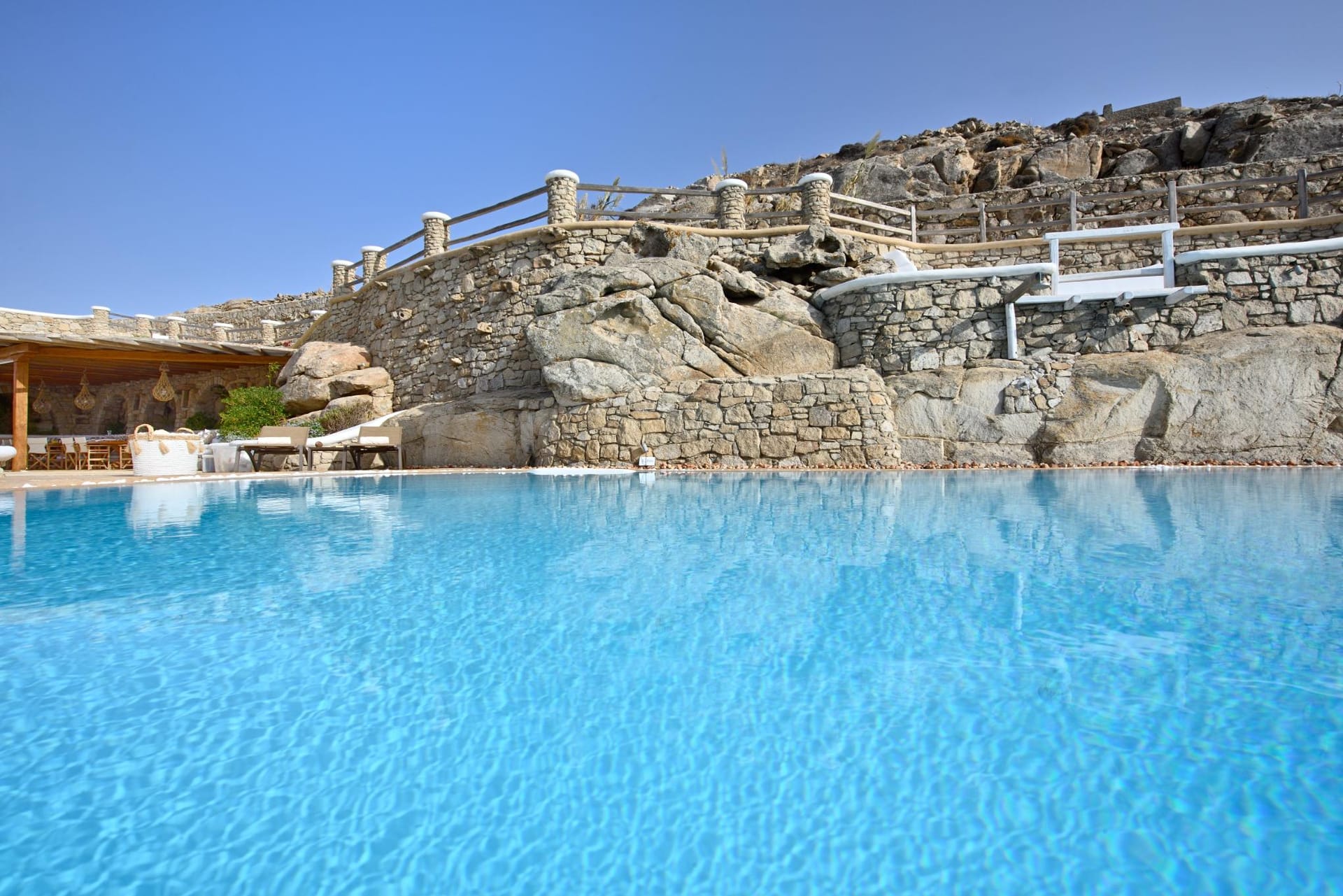Bill & John Mykonos - KANALI - 11