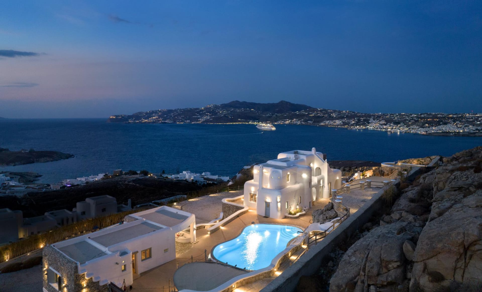 Bill & John Mykonos - KANALI - 39