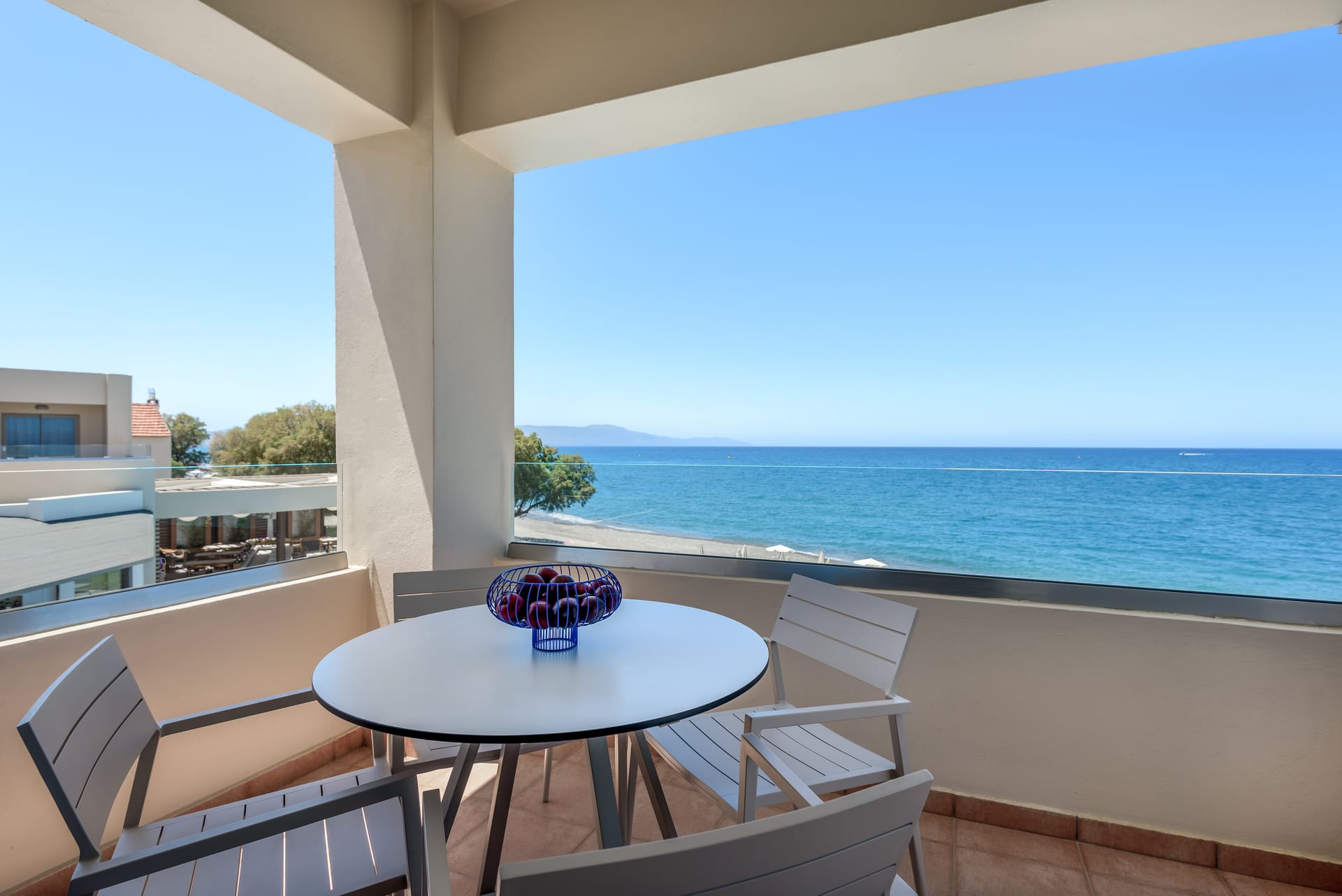 Premium One-bedroom Sea View Suite