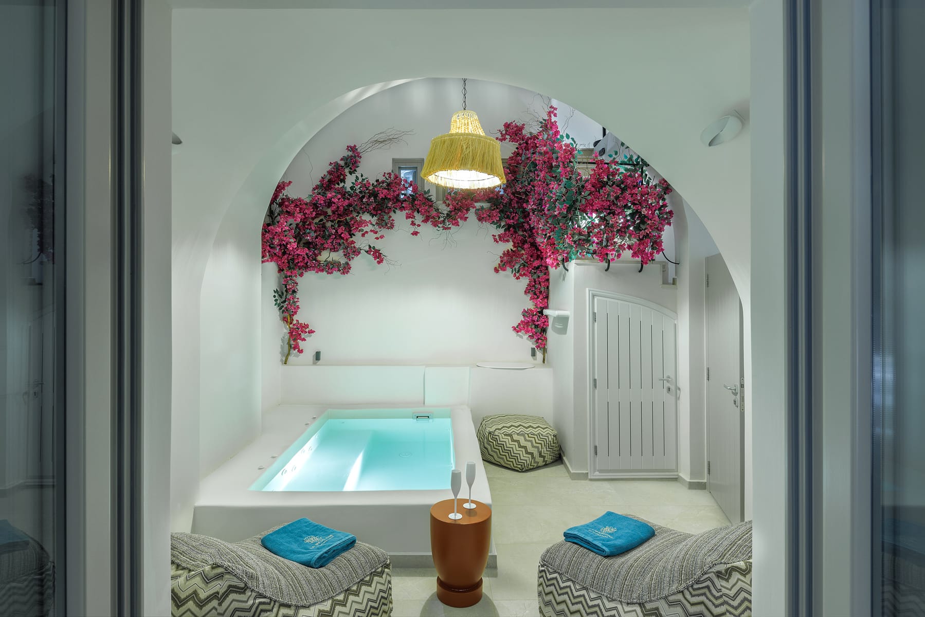 Traditional Suite with Outdoor Heated Plunge Pool