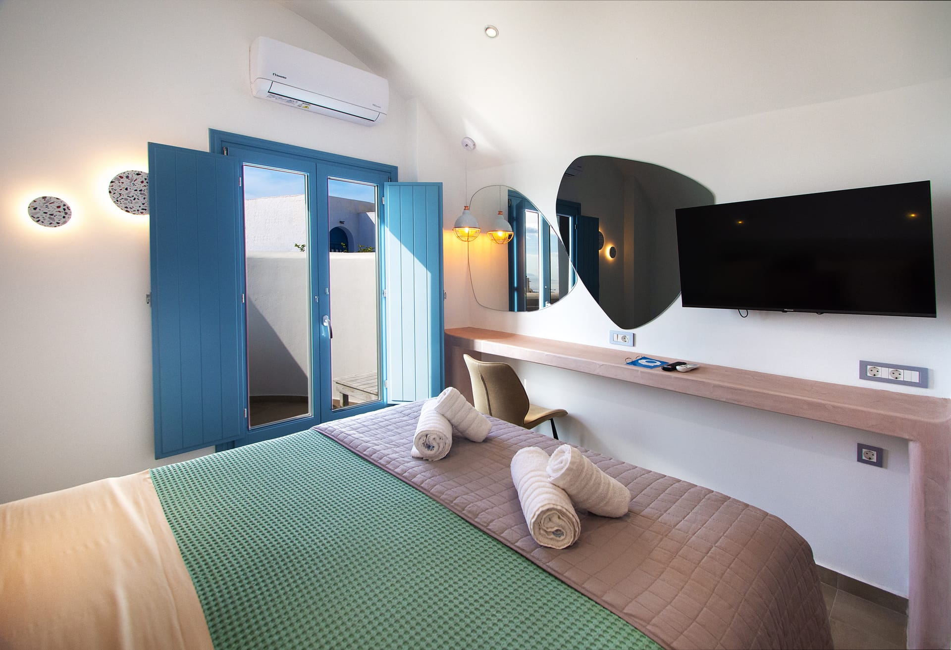 Aegean Blue Luxury Suites - TWOLEV - 8