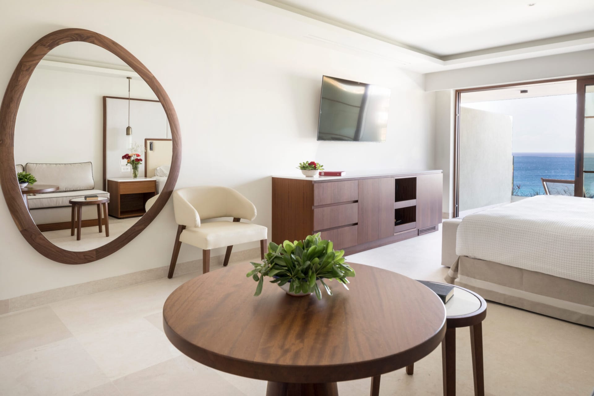 Premium Accessible Junior Suite