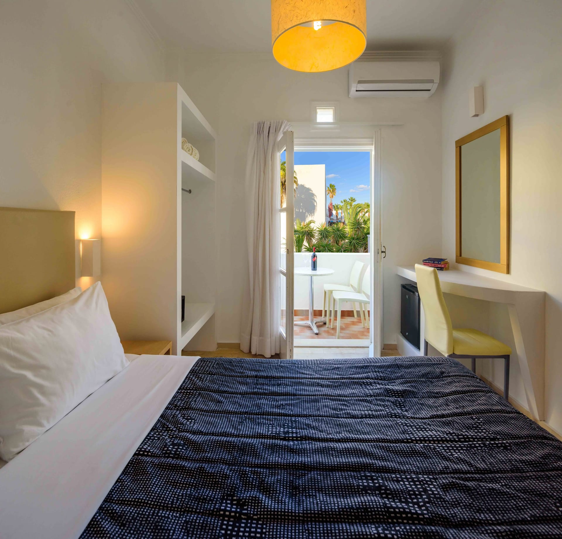 Afroditi Venus Beach Hotel & Spa Santorini - LOWCO - 2
