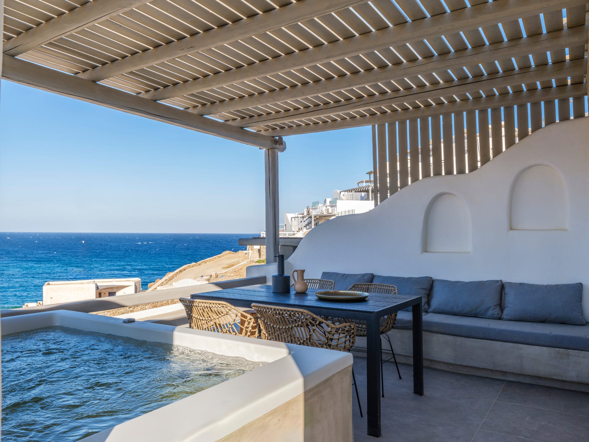 Melina Sea View Maisonette with Jacuzzi – 2BDR