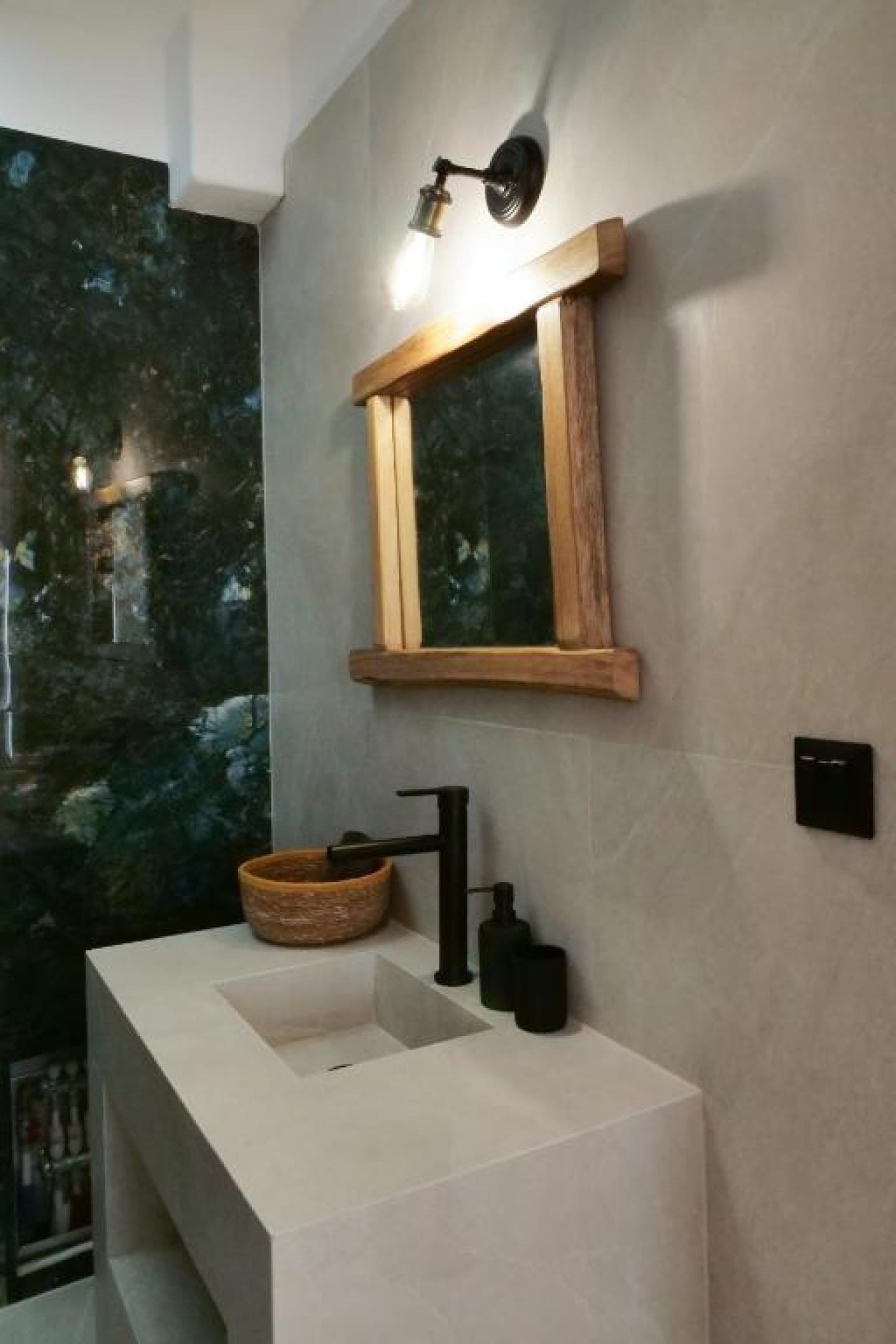 Seabed Suites - SBJ1 - 15