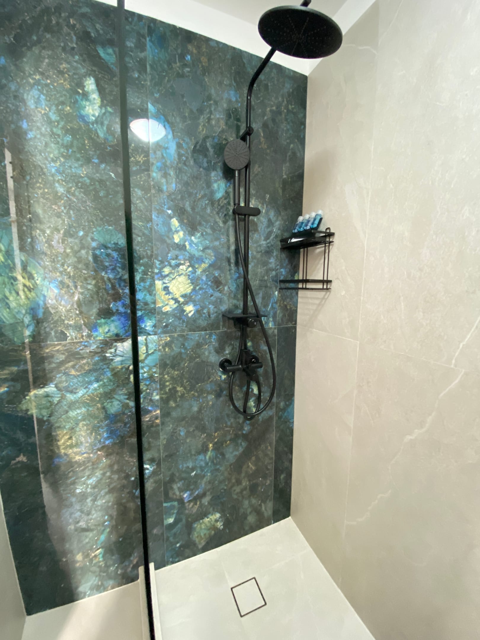 Seabed Suites - SBJ1 - 40