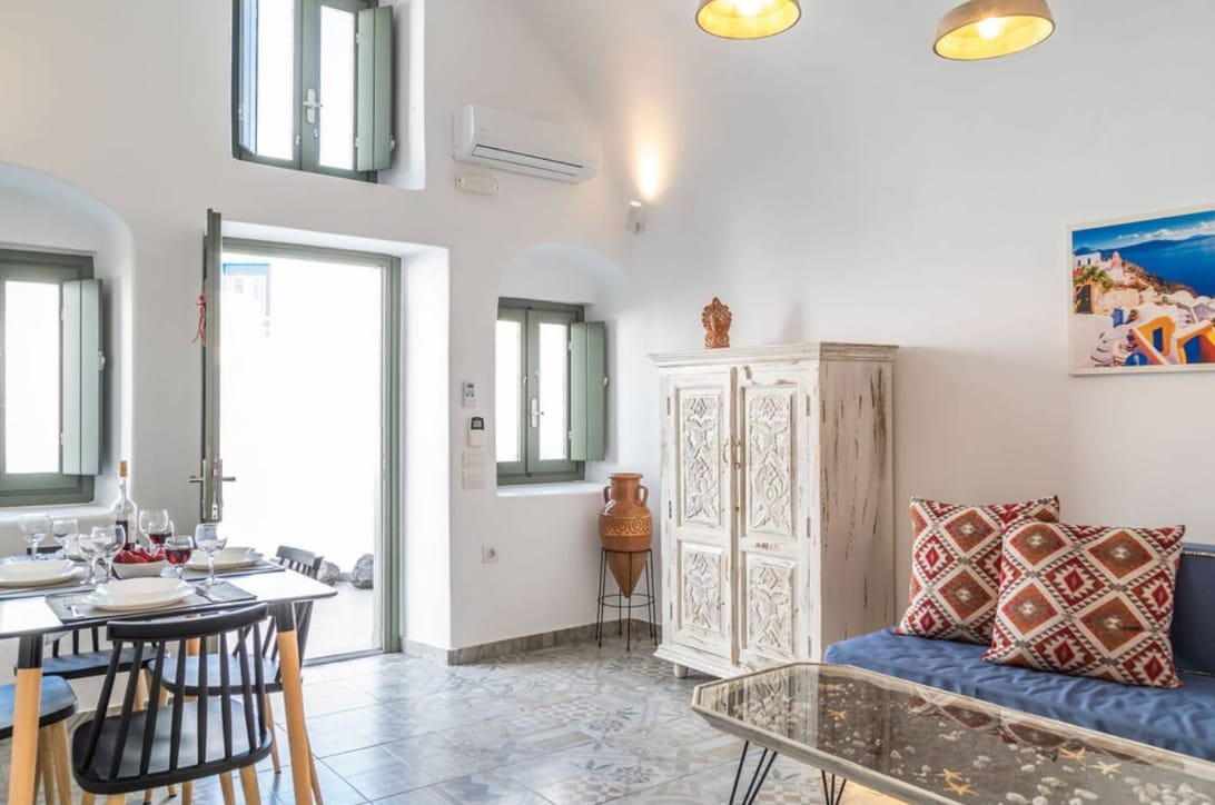 Astrea Suites Santorini - FEGGAR - 10