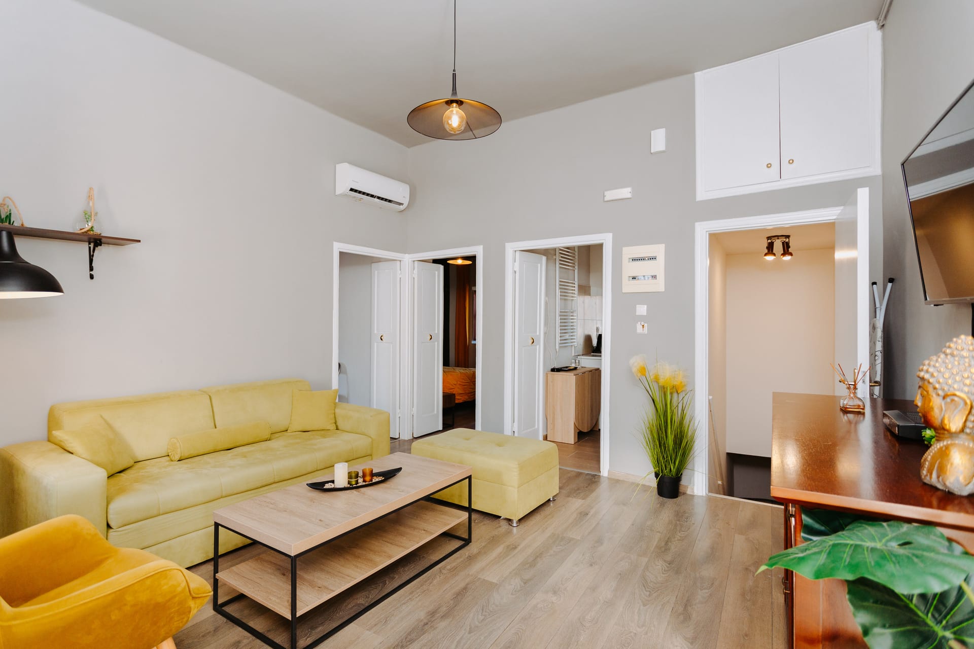 Old Town apartment Manos