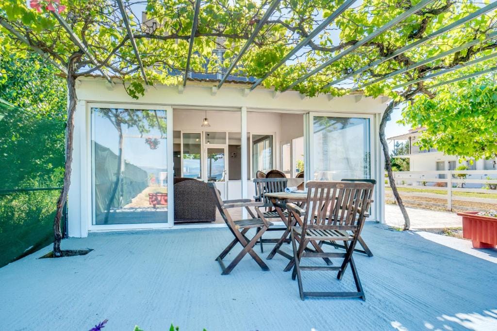 Seaside Apartment – Ground Floor