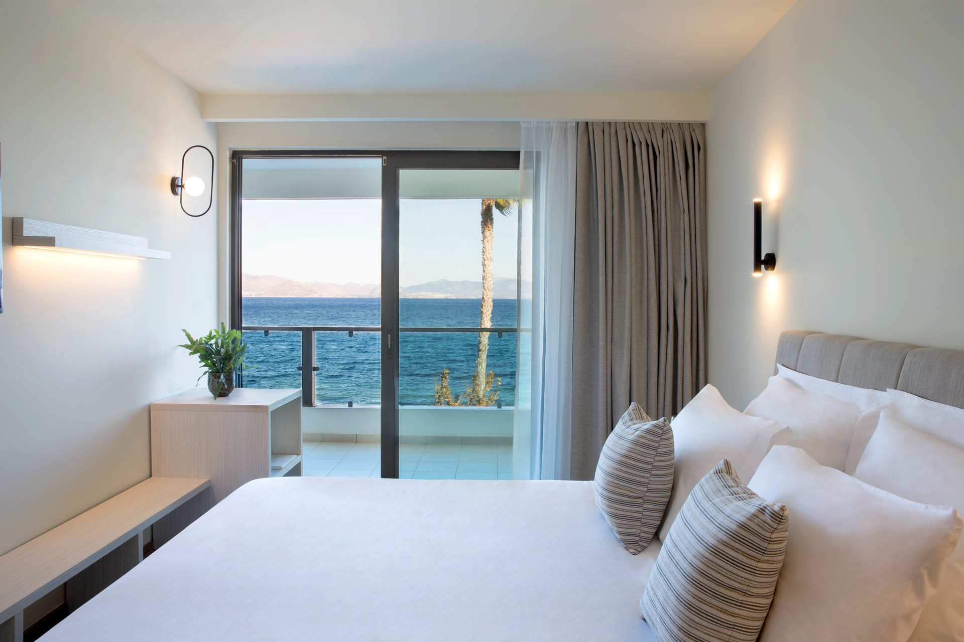 Family Room 1 Bedroom Sea View