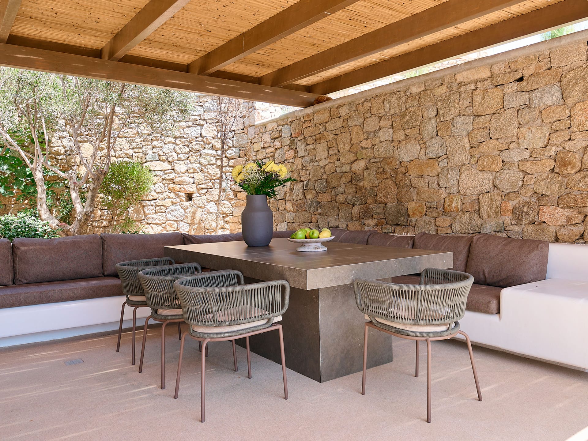Kounoupas Complex by Mykonos Rocks - AMETH - 10