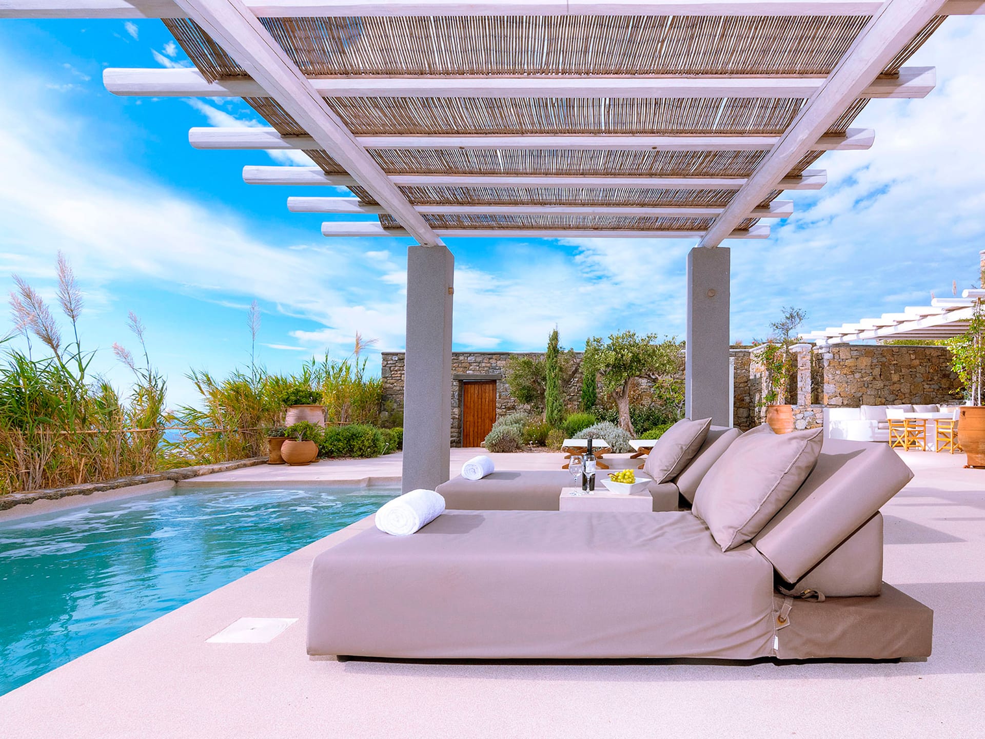 Kounoupas Complex by Mykonos Rocks - AMMO - 2