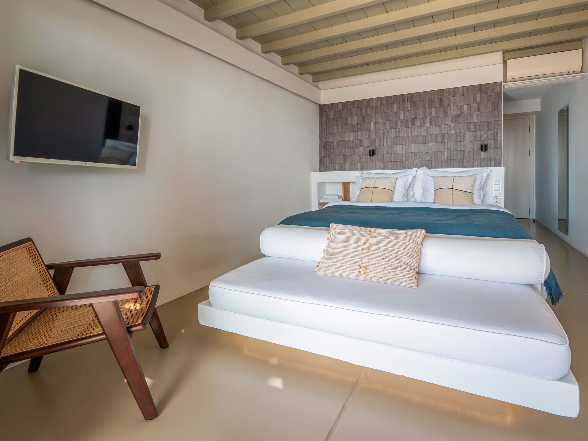 Kounoupas Complex by Mykonos Rocks - AMMO - 18