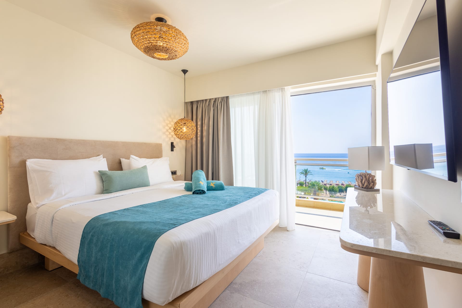 Executive | Family Sea View