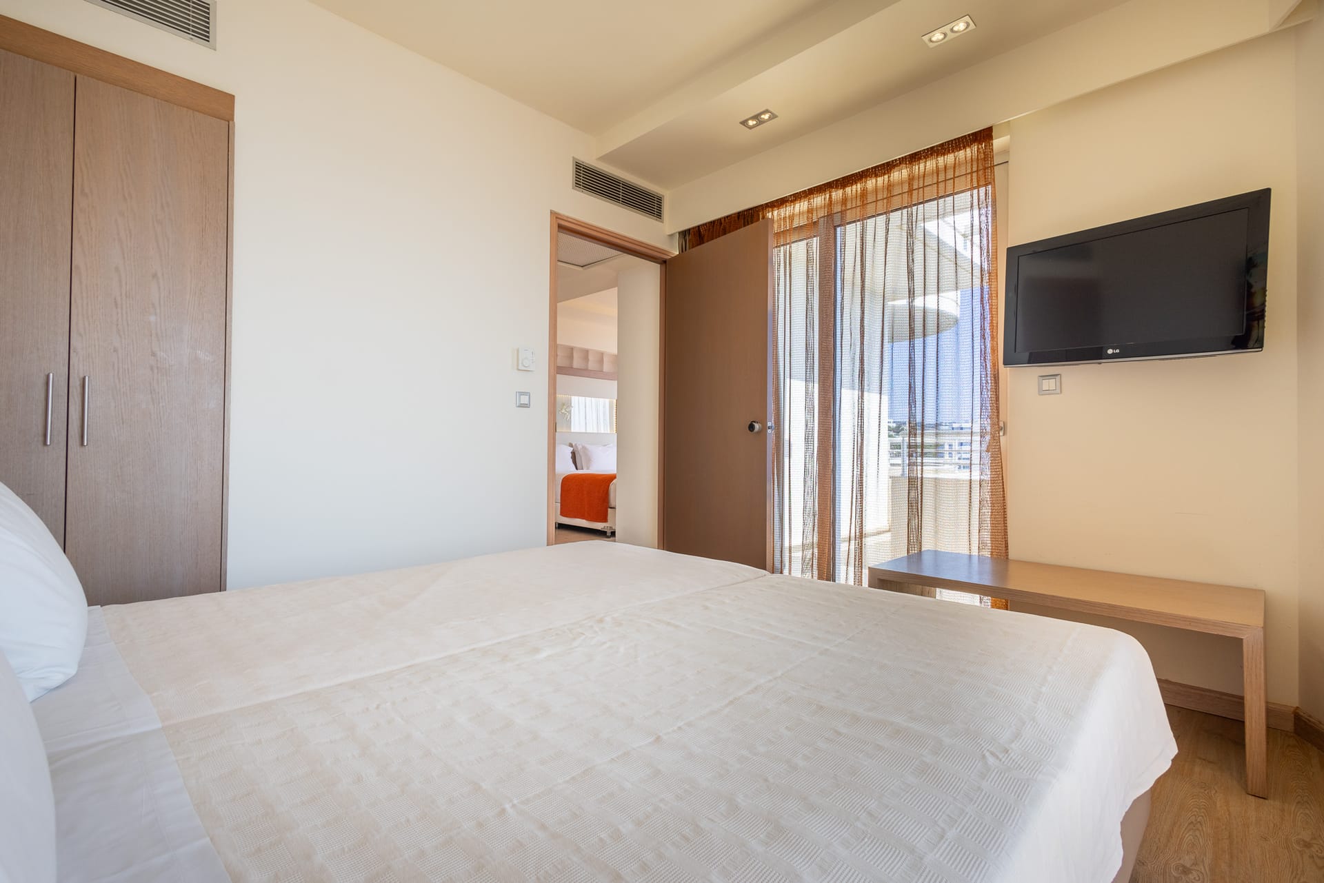 Pegasos Deluxe Beach Hotel - FAMDR - 6