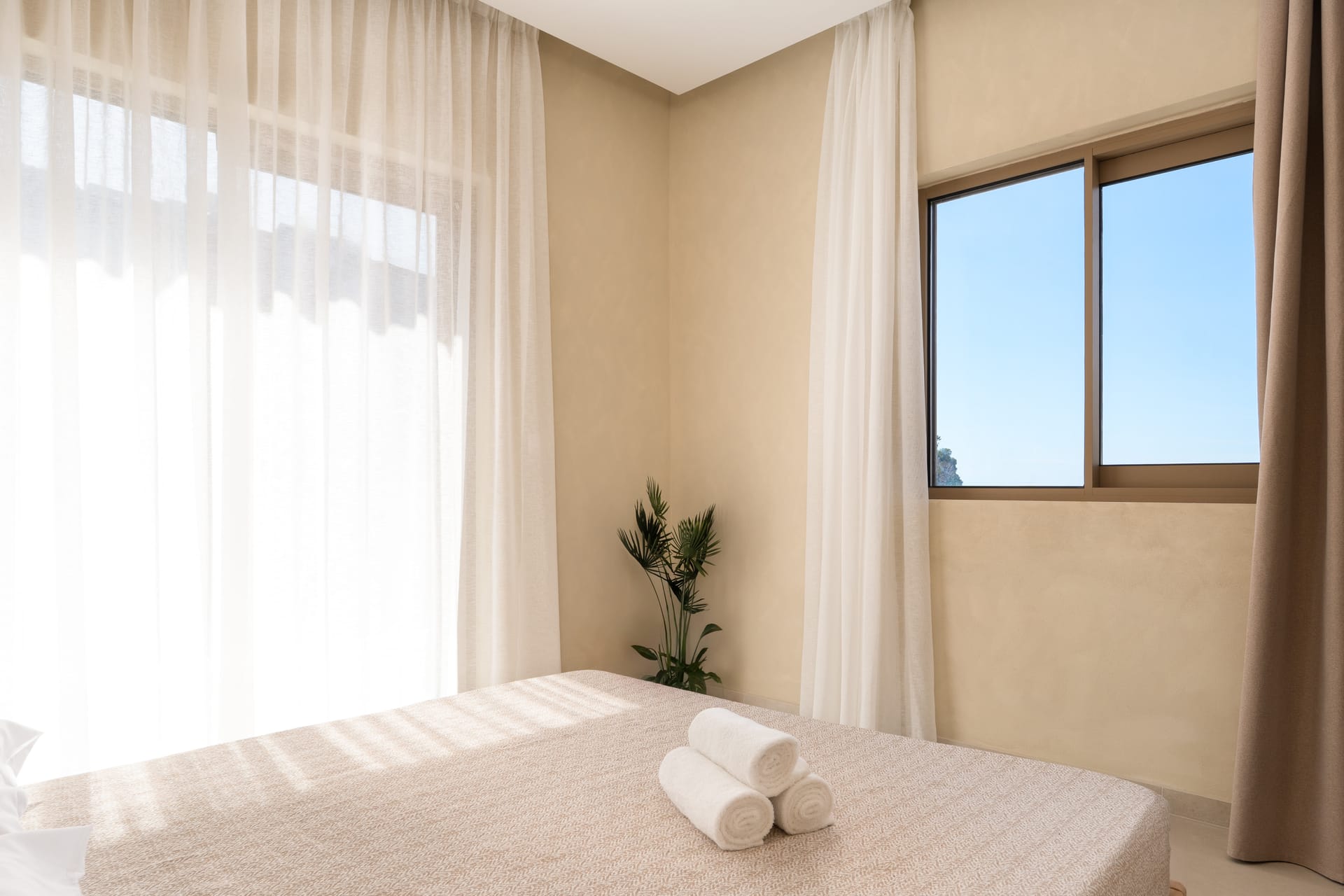 Acai Plant Based Hotel - FLOWER - 6