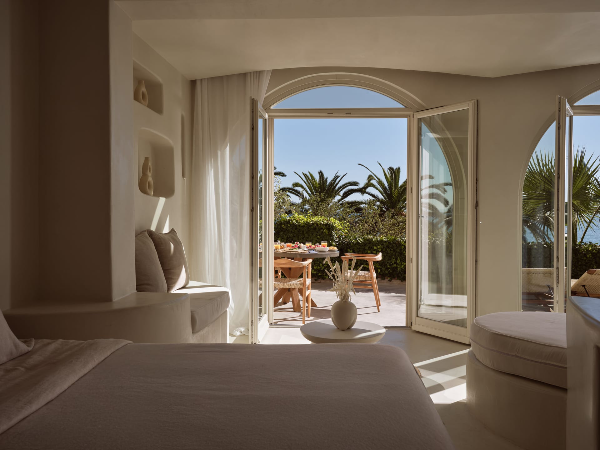 Executive Beachfront View Suite