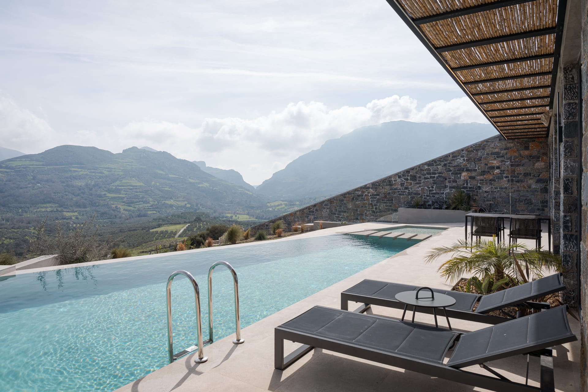 Neromai Cave Luxury Villa Two