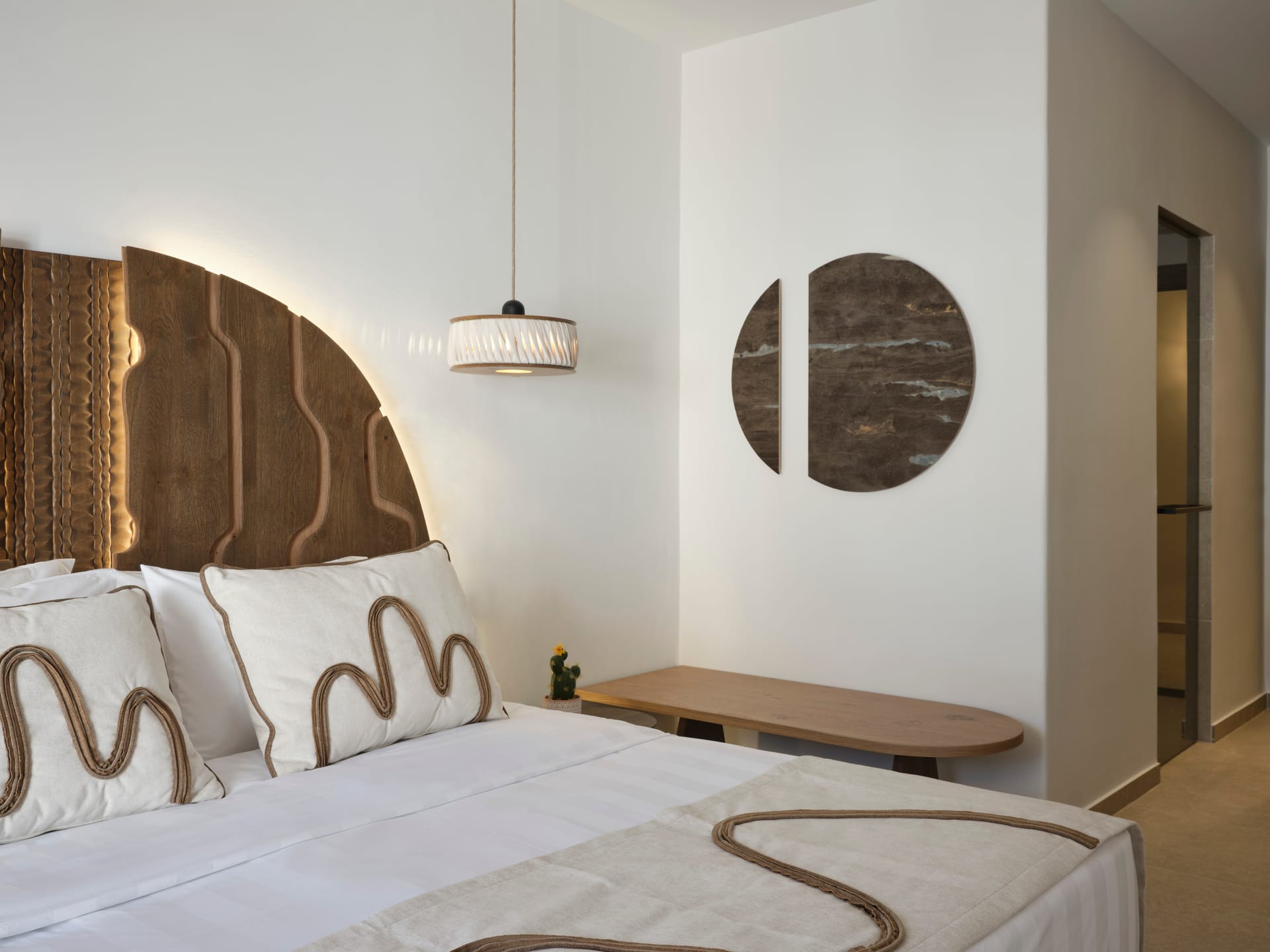 Cozy Suite With Shared Heated Pool