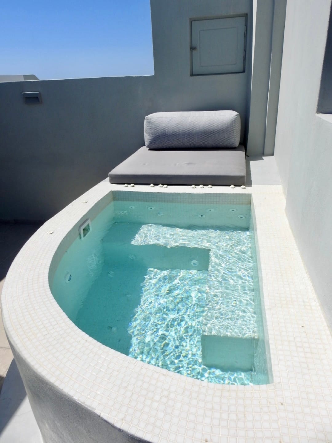 Avant Garde Suites - FSUIT - 2