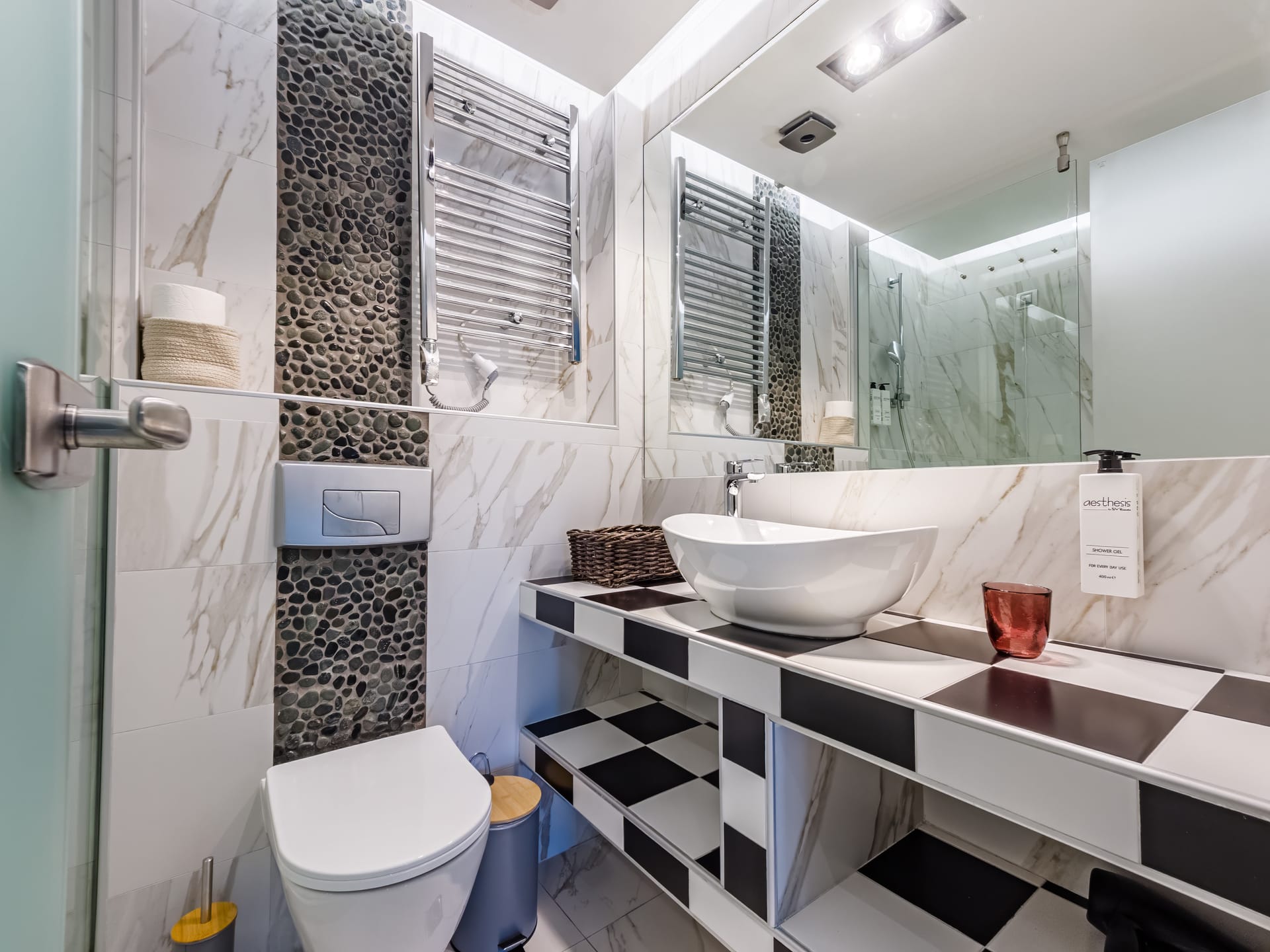 Alpha Luxury Suites - STDBL - 6