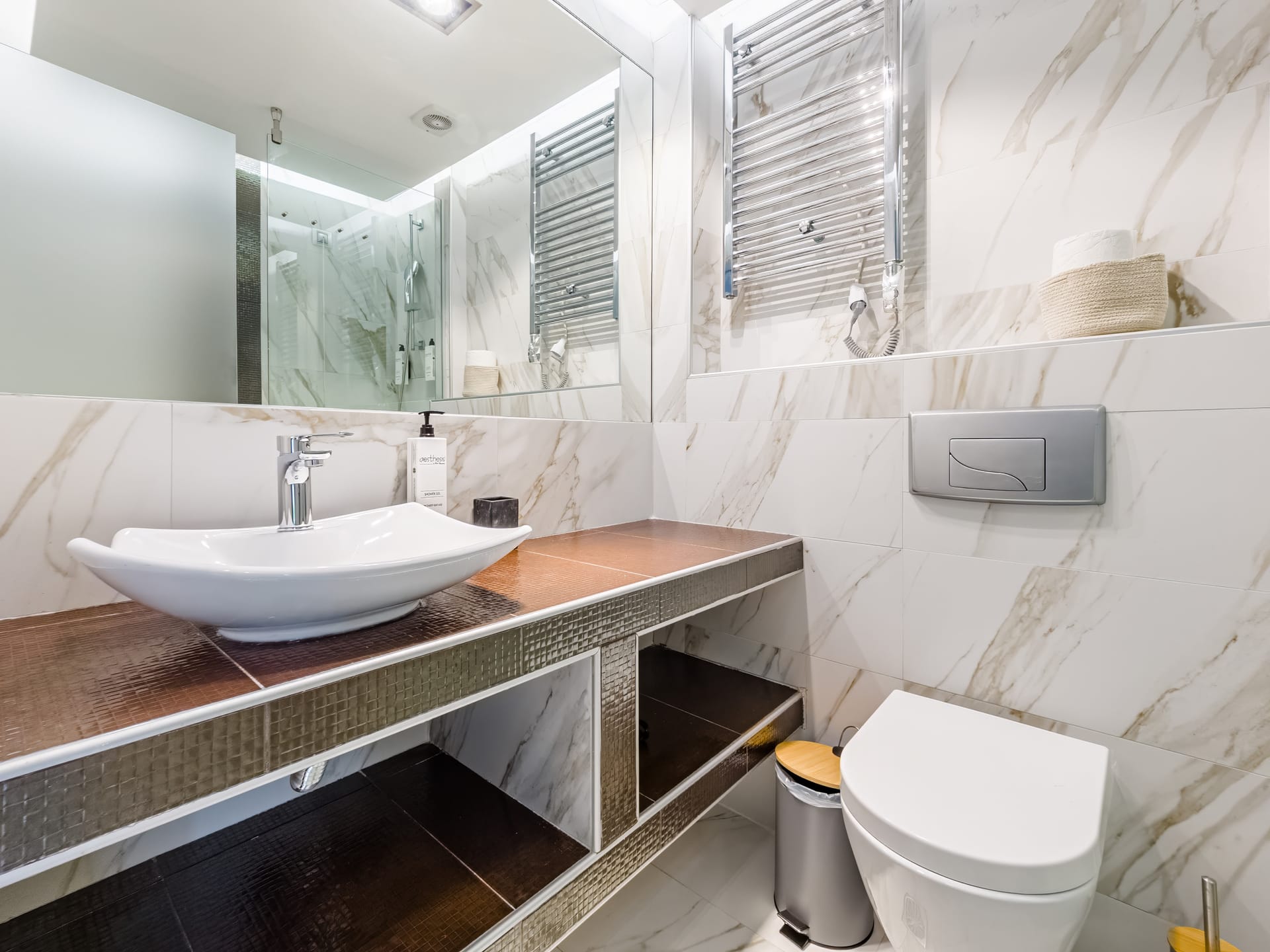 Alpha Luxury Suites - STDBL - 8