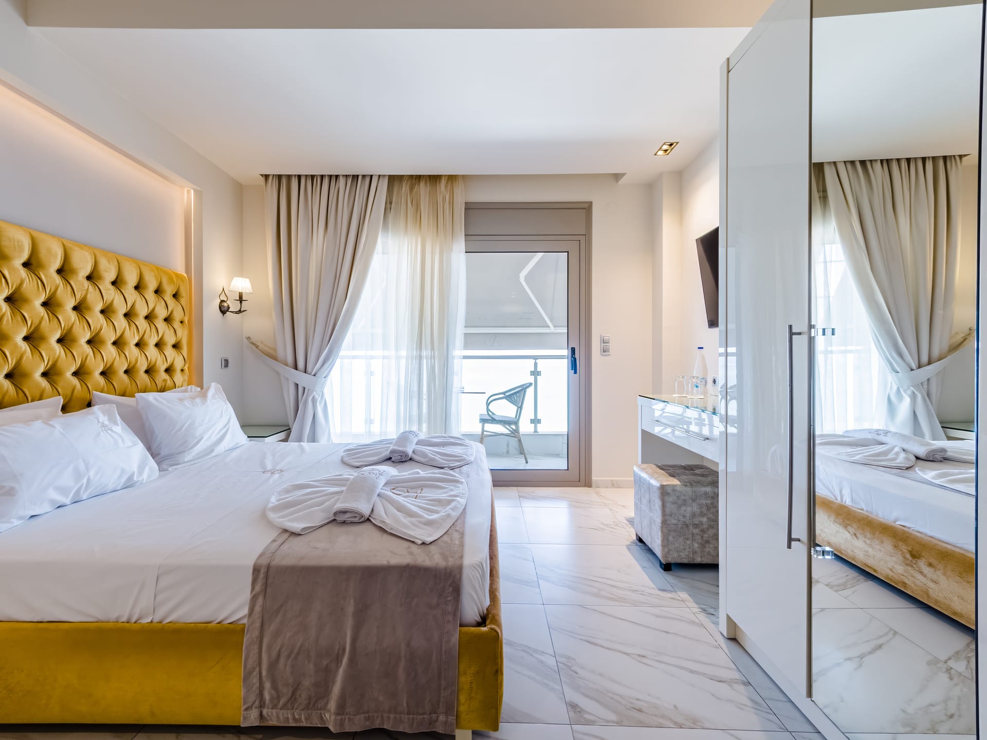 Standard Sea View Suite