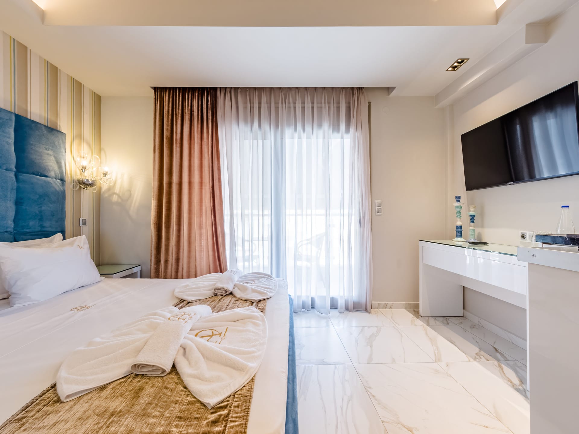 Alpha Luxury Suites - STSUI - 5