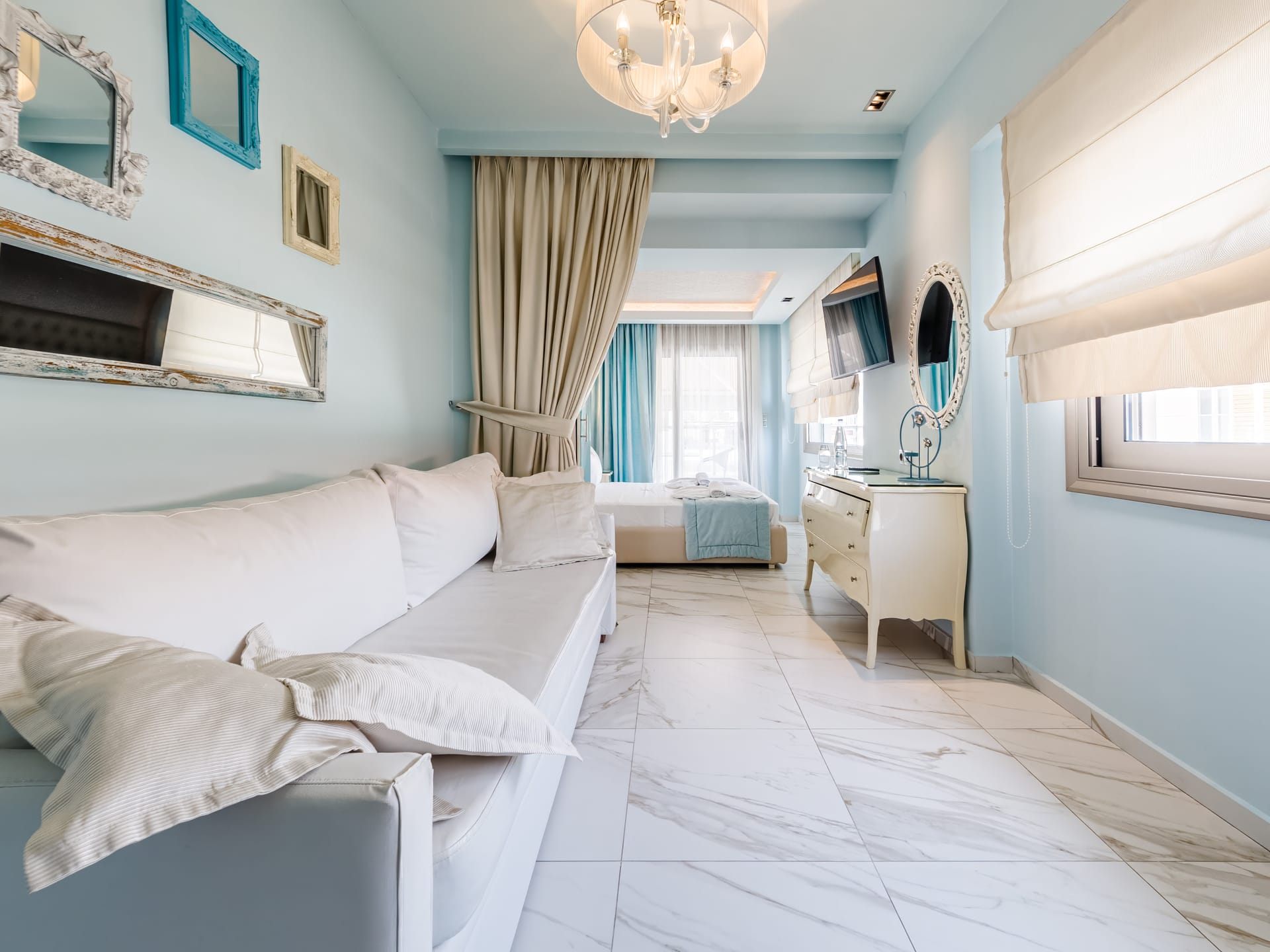 Alpha Luxury Suites - JSUI - 8