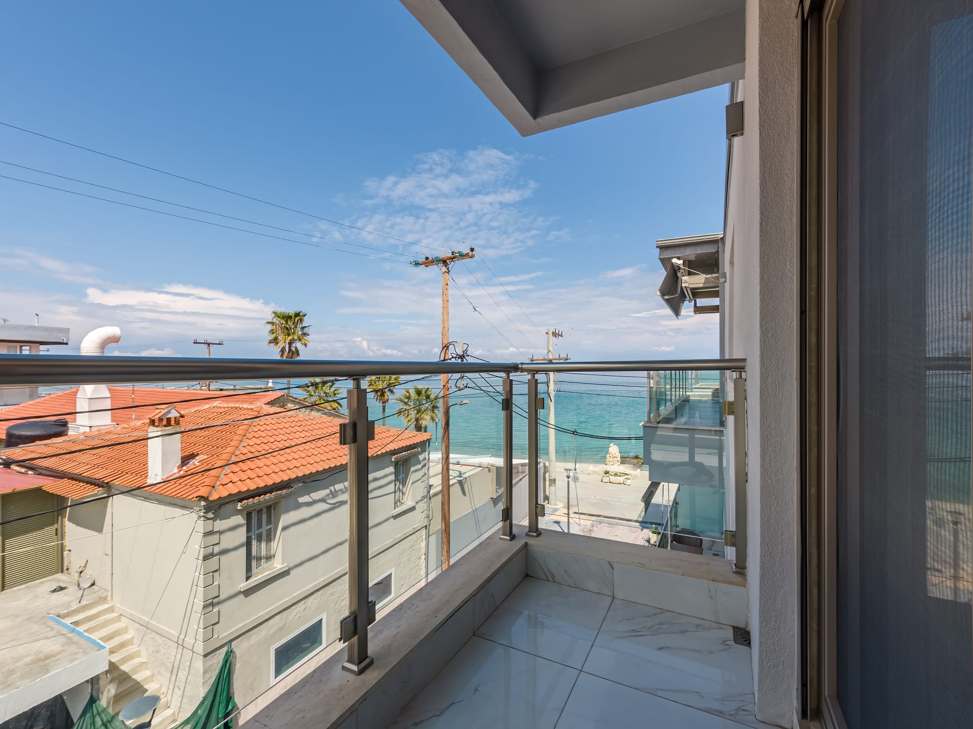 Alpha Luxury Suites - JSUI - 4