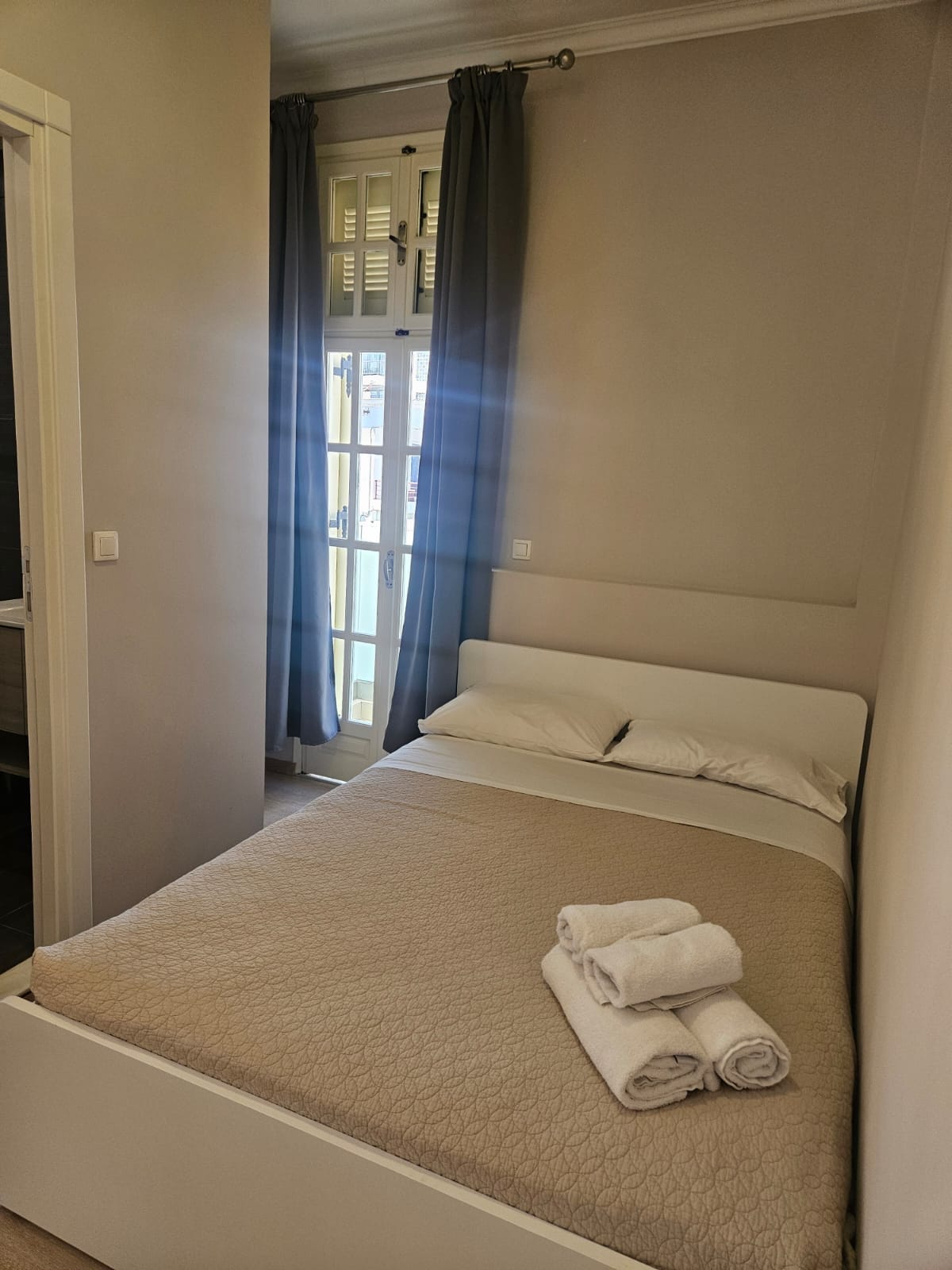 Standard Economy Room