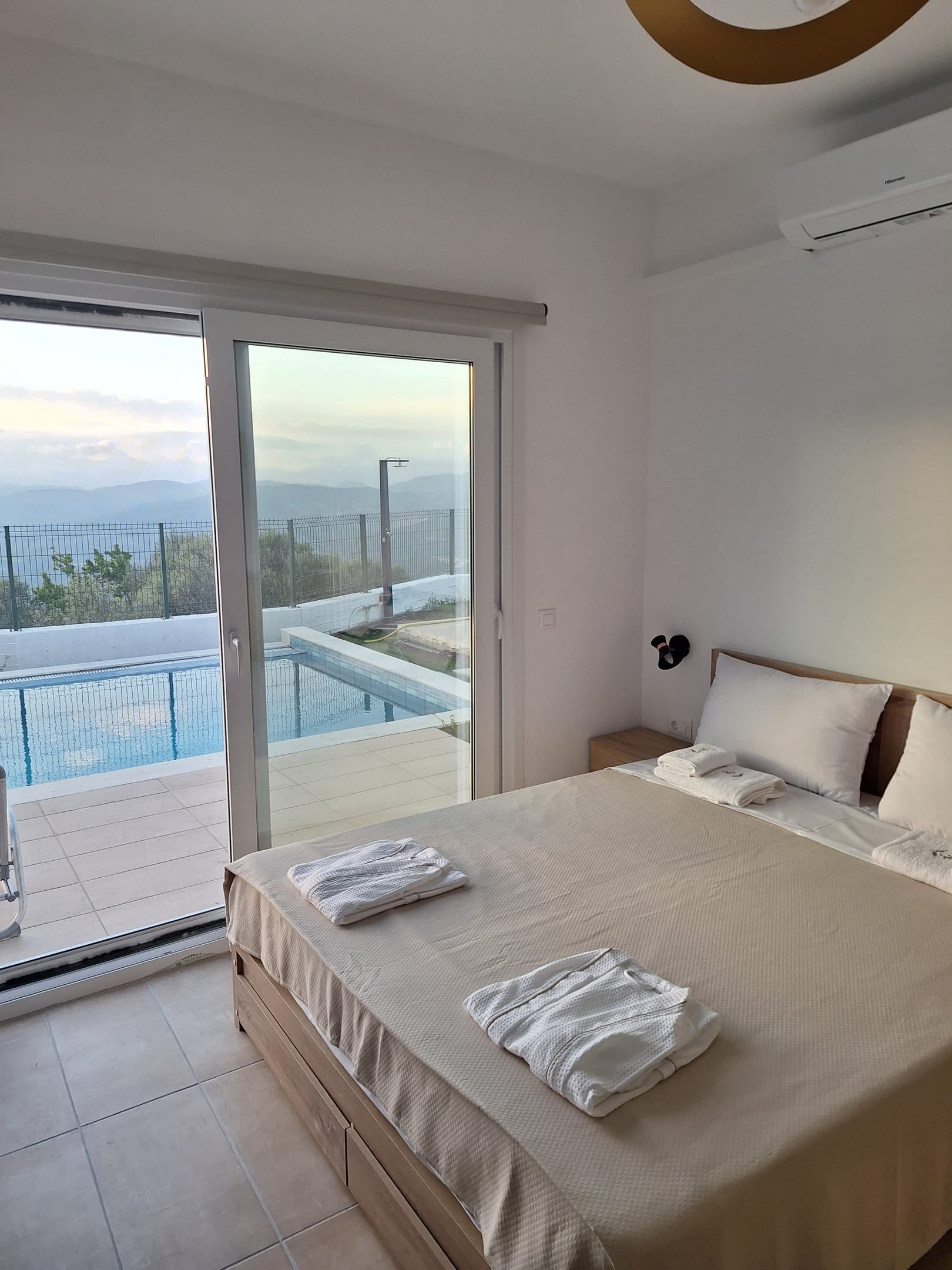 Standard Room Shared Pool