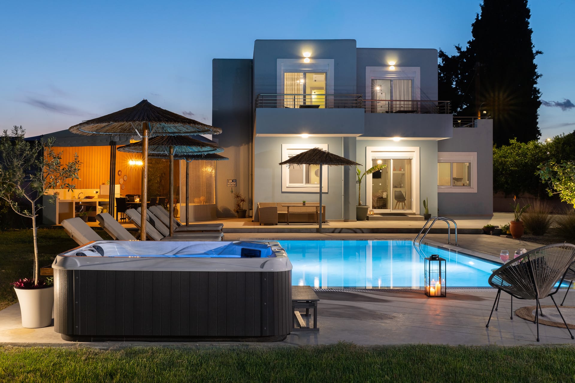 Ethria Pool Villa with Jacuzzi