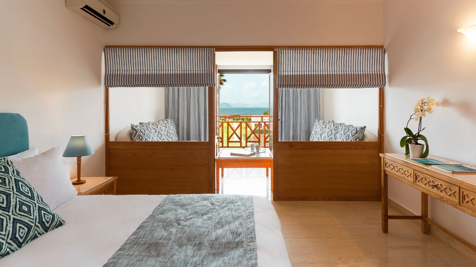 Family Sea View