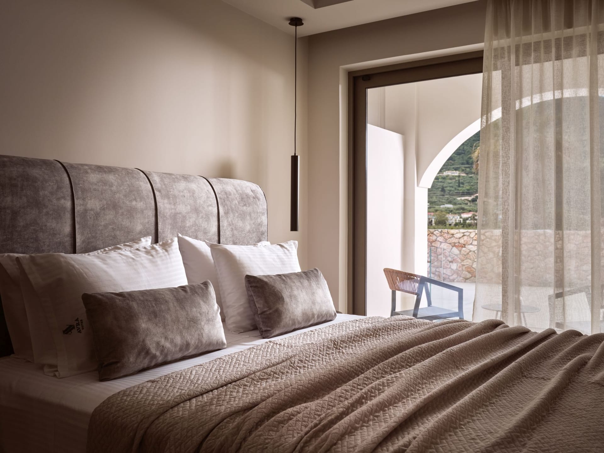 SUITE 2