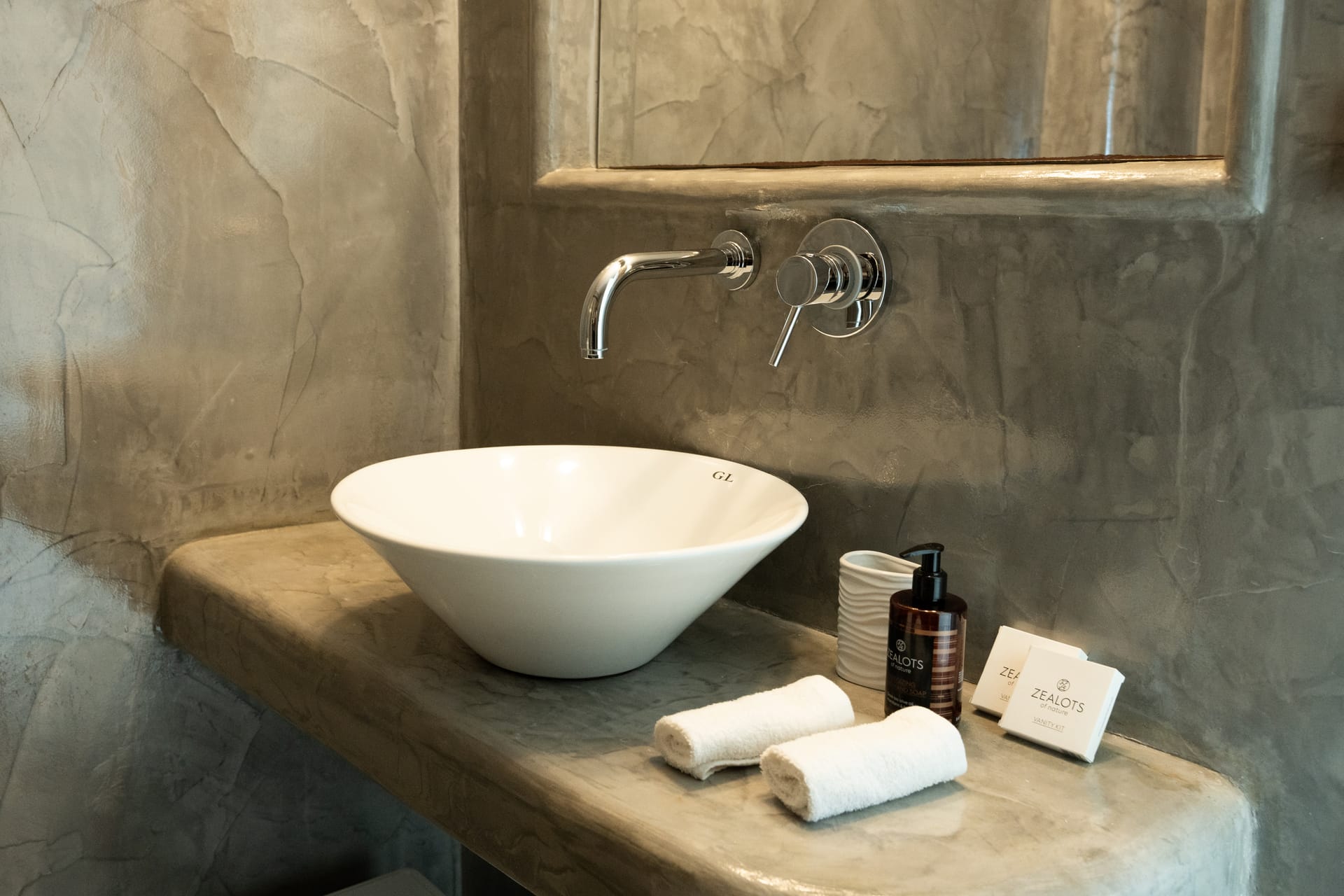 Black Diamond Suites - SUPER - 9